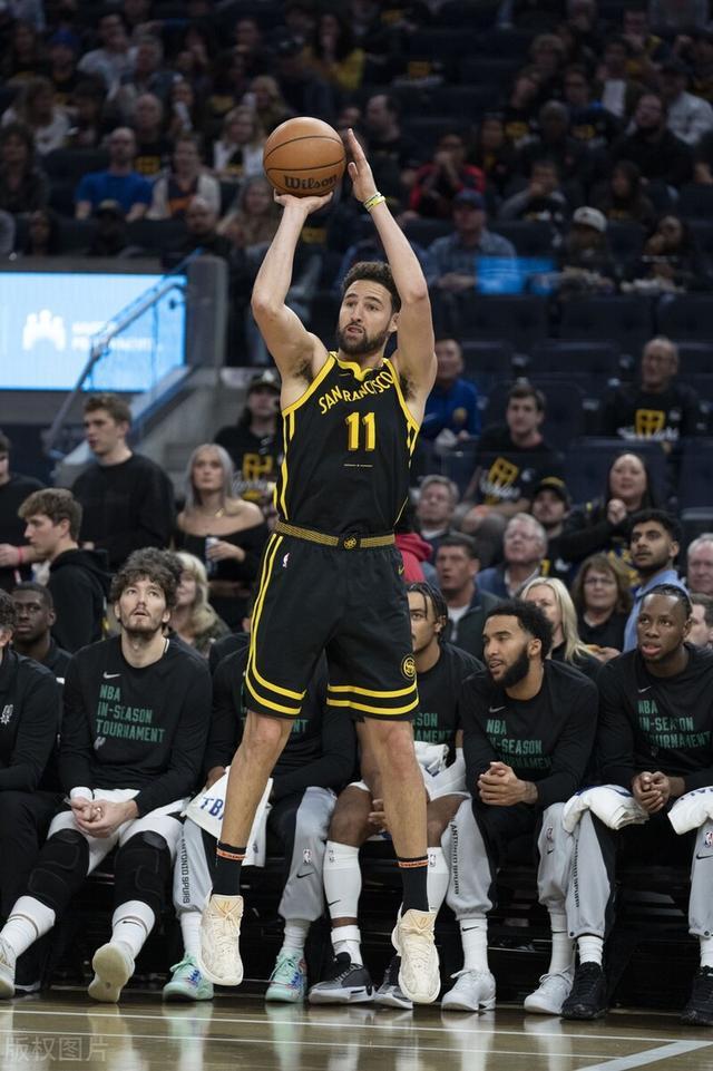 爱游戏官方首页-关于里程碑夜圣安东尼奥马刺战术微调，NBA常规赛赛前刷纪录，震撼外界，身体对抗强度拉满的信息