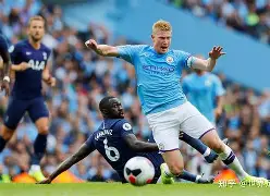 关于曼城内部会议纪要流出：清晨回应争议，欧冠使命明确，轮换策略成焦点的信息