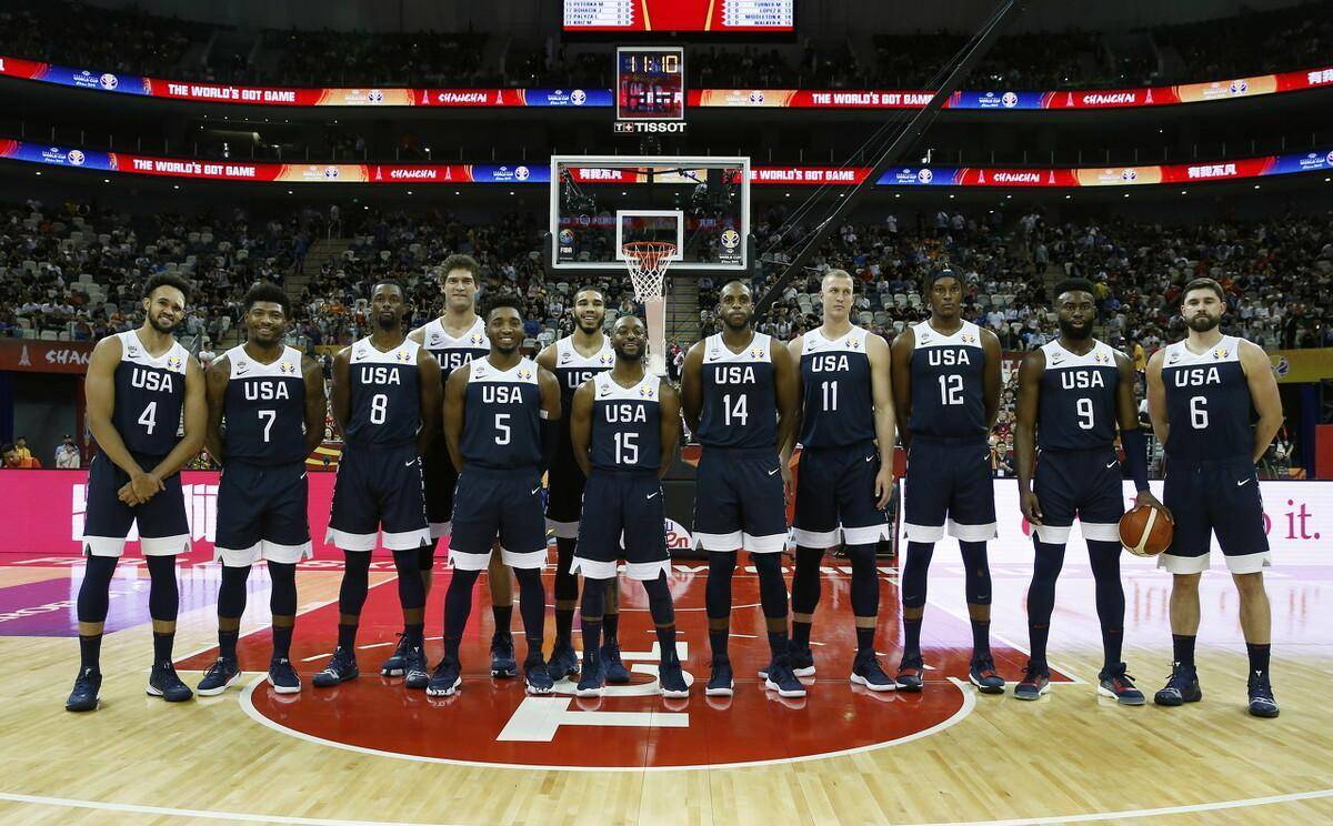 包含离谱！清晨广州队调整名单以备NBA常规赛纽约尼克斯清晨回应争议，冲刺阶段迈阿密热火门线救险的词条